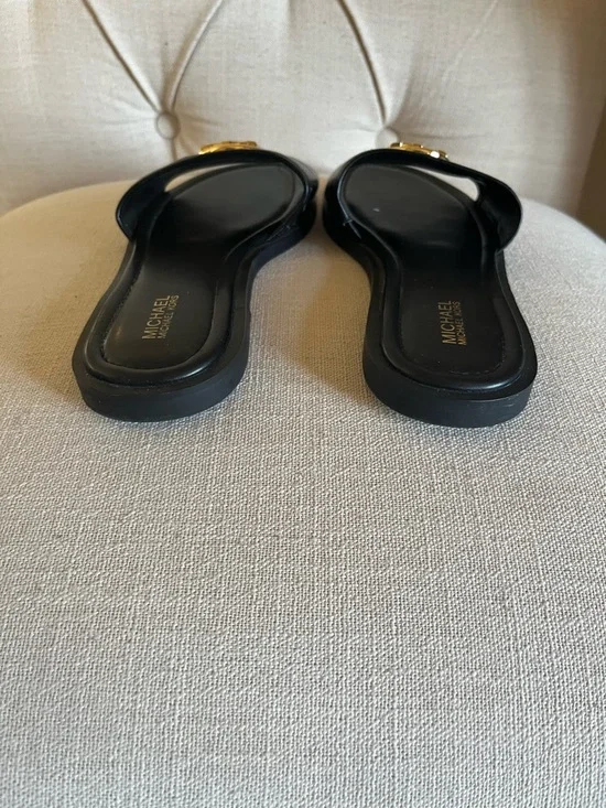 Michael Kors MK Logo Slide Sandals Black Leather Gold Hardware Size 8.5 Summer - Picture 4 of 9